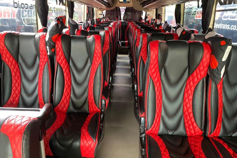 Medium Bus Pariwisata Luxury 33 Seats - Sewa Bus Pariwisata Beetrans