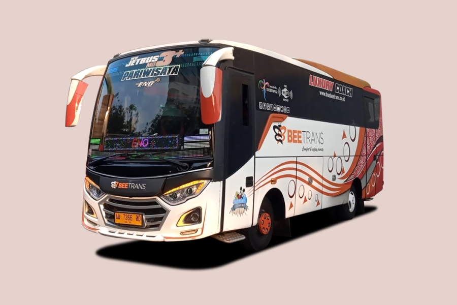 Medium bus pariwisata Beetrans kapasitas 33 seats