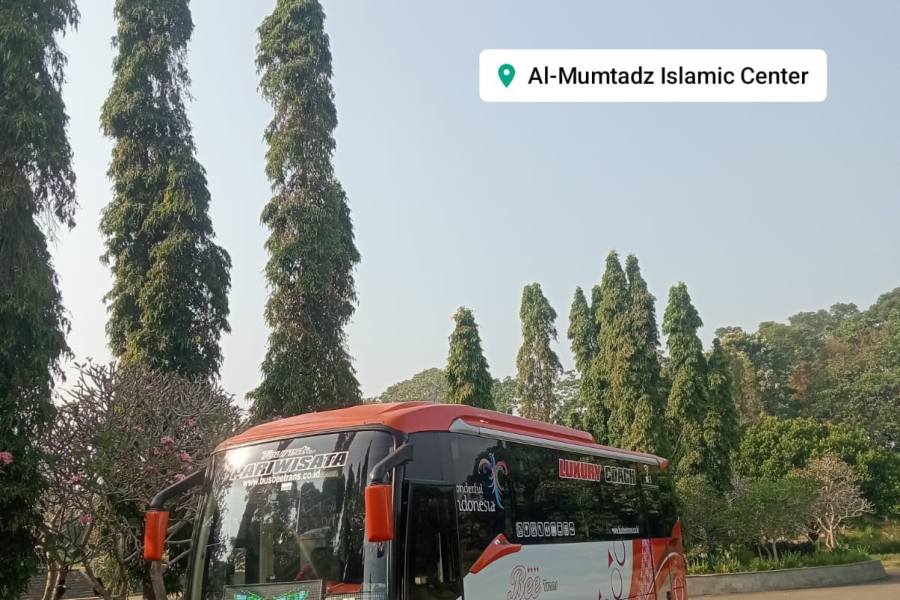 Perjalanan Spiritual Nyaman: Sewa Medium Bus Beetrans Jakarta ke Al-Mumtadz Islamic Center Bandung