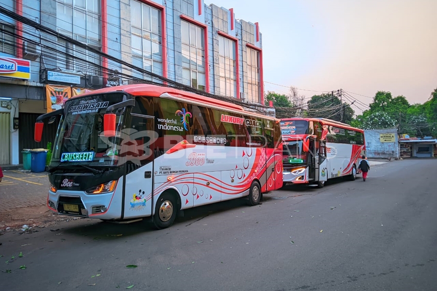 Sewa Big Bus dan Medium Bus Pariwisata Jakarta Timur