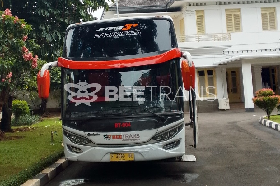 Sewa Bus Pariwisata untuk Perjalanan Group Wisata
