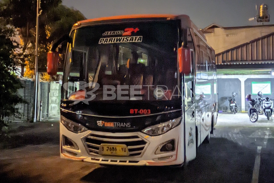Sewa Medium Bus Pariwisata Jakarta Bandung