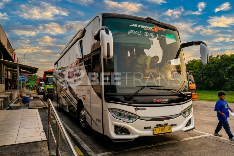 Wisata Religi Penuh Makna: Sewa Big Bus BeeTrans 50 Seats ke Cirebon